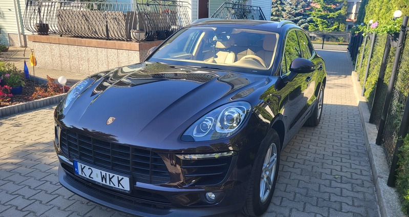 Porsche Macan cena 159500 przebieg: 139500, rok produkcji 2015 z Sochaczew małe 121